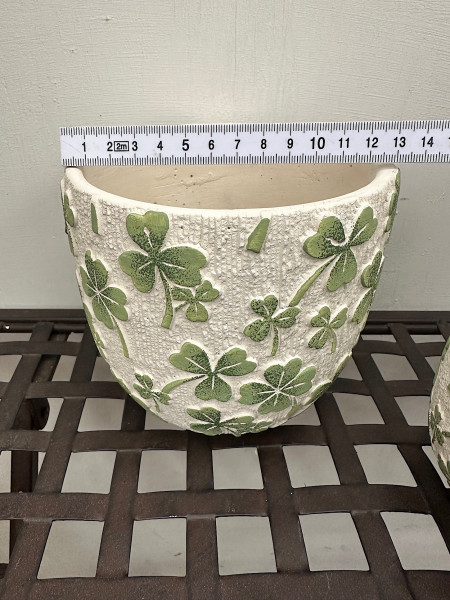 Übertopf Keramik (i. 13cmT.), creme mit grünen Kleeblättern