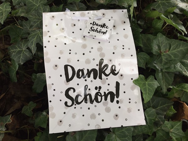 Geschenk Tasche „Danke schön!“ mit Grussanhänger (ca 23 x 17 cm)