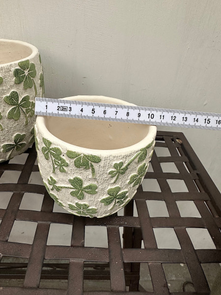 Übertopf Keramik (i. 10,5cmT.) , creme mit grünen Kleeblättern
